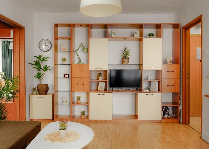 Old Town Chic 1 Bedroom W Self Check In Apartament Bukareszt