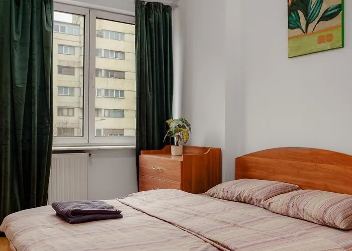 Old Town Chic 1 Bedroom W Self Check In Lägenhet Bukarest