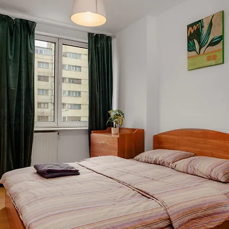 Old Town Chic 1 Bedroom W Self Check In Apartamento Bucarest